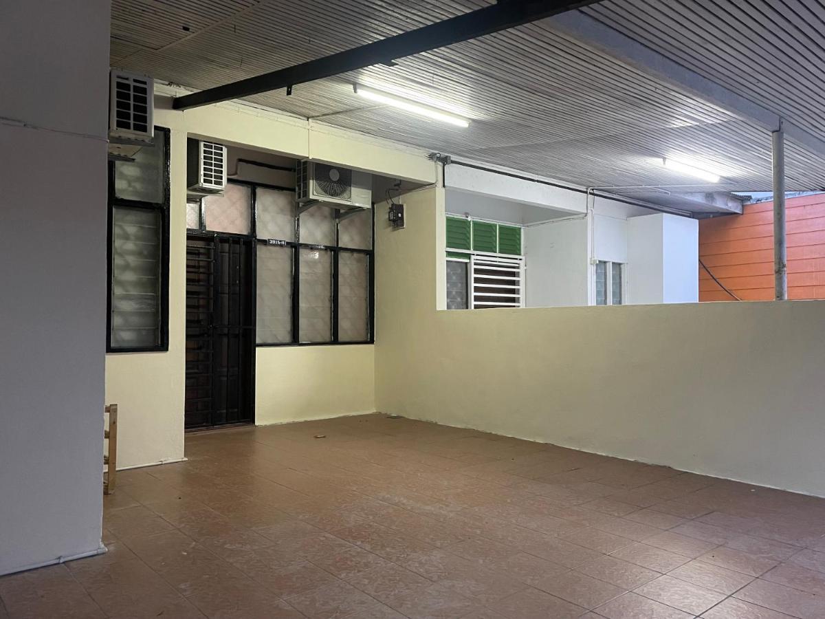 Kota Bharu Homestay Exterior photo