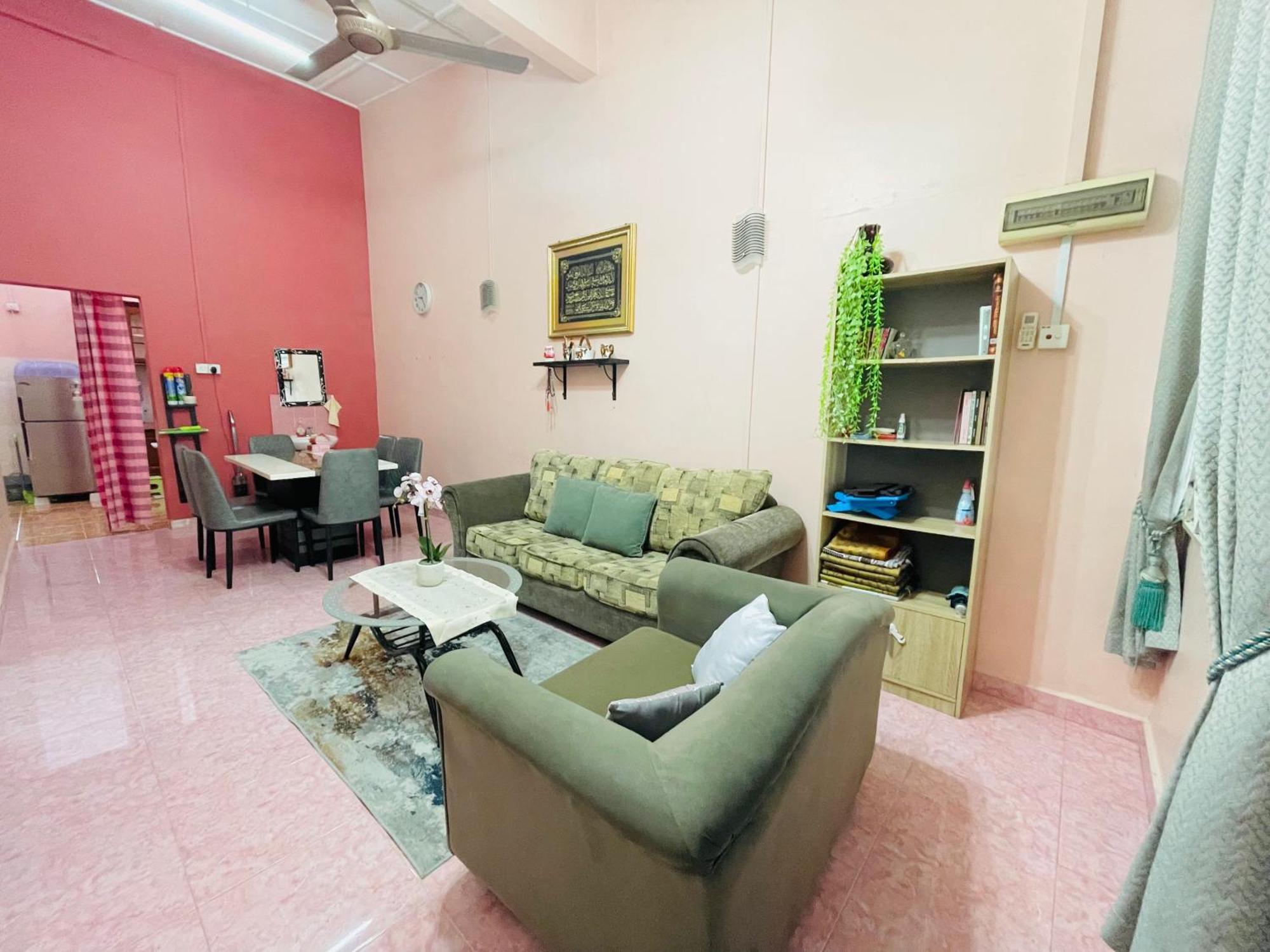 Kota Bharu Homestay Exterior photo